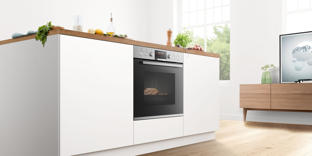 Backöfen und Herdsets bei E-Tech Harrer in Eichstätt